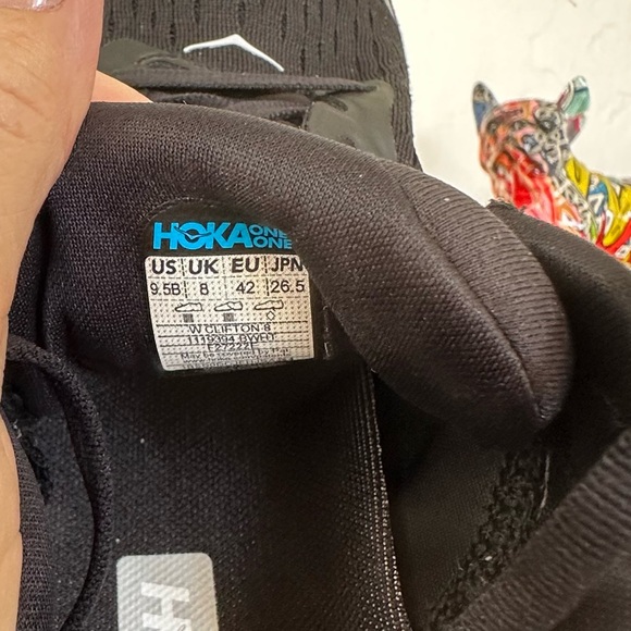 HOKA One Clifton 8 Women’s 9.5B Black White Mesh Shoes Sneakers Worn a Few Times - Picture 4 of 9